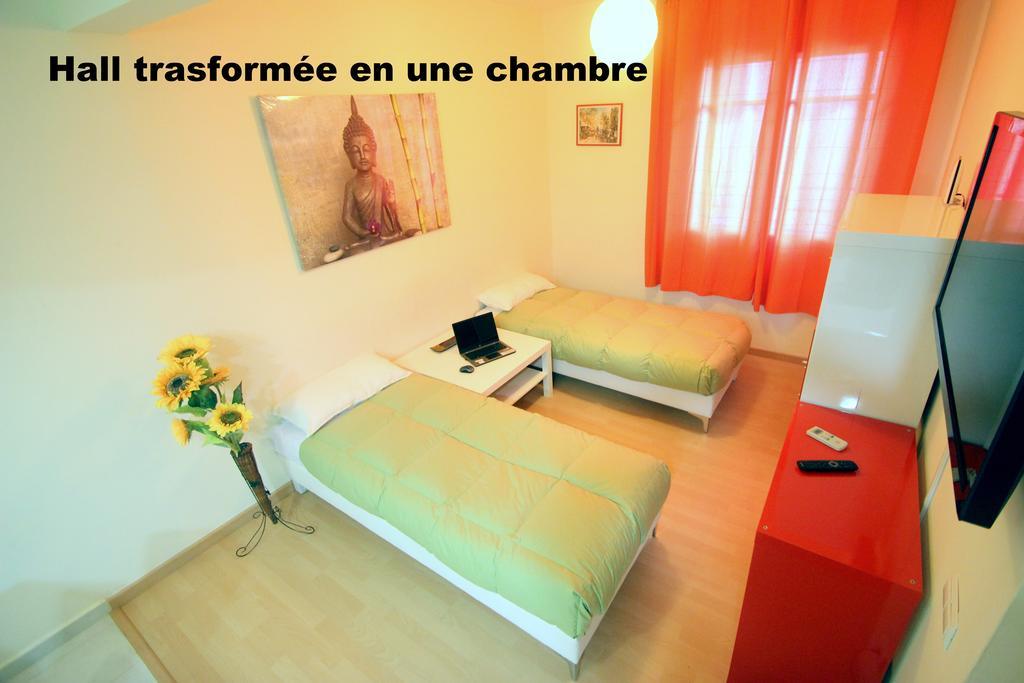 Stopbarcelona Universidad Apartments Kamer foto